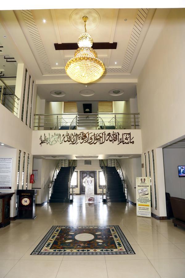 Midway Hotel & Restaurant Sadiqabad Экстерьер фото